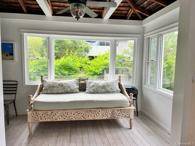 16 Crescent Walk, Seaview, NY 11770