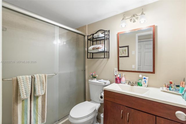 1000 Hillcrest Ct 214, Hollywood, FL 33021