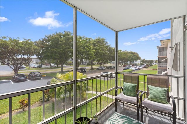 1000 Hillcrest Ct 214, Hollywood, FL 33021