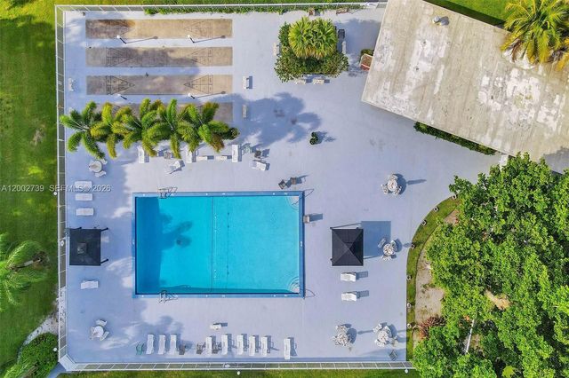 1000 Hillcrest Ct 214, Hollywood, FL 33021