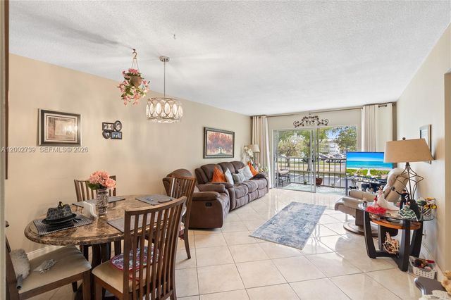 1000 Hillcrest Ct 214, Hollywood, FL 33021