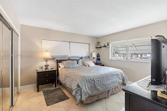 1000 Hillcrest Ct 214, Hollywood, FL 33021