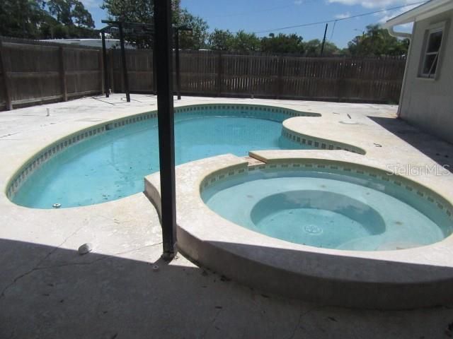 381 69TH STREET N, Clearwater, FL 33764