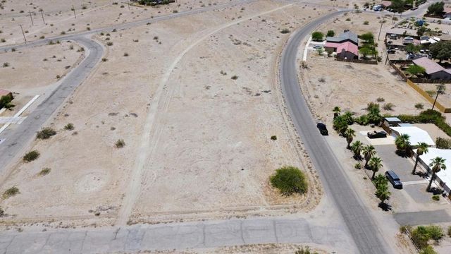 2304 Shore Hawk Avenue, Thermal, CA 92274