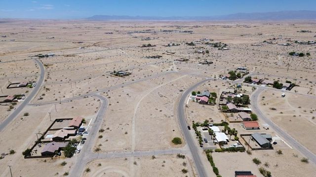 2304 Shore Hawk Avenue, Thermal, CA 92274