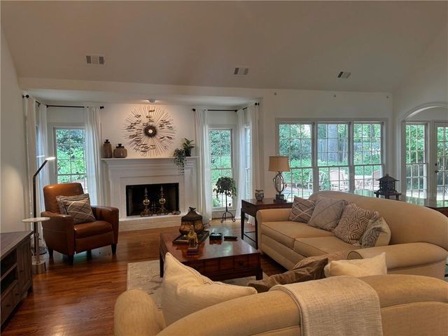 4505 Woodhaven NE, Marietta, GA 30067