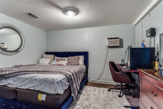 1310 Willow Way, Garland, TX 75043