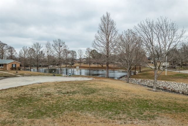 1310 Willow Way, Garland, TX 75043