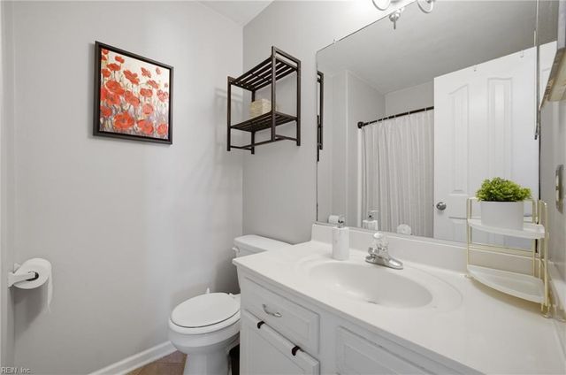 207 Rockwood PL, Suffolk, VA 23435