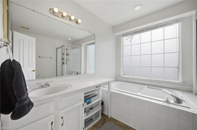 207 Rockwood PL, Suffolk, VA 23435