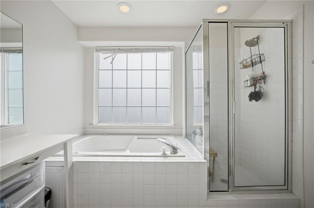 207 Rockwood PL, Suffolk, VA 23435