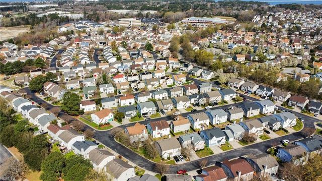 207 Rockwood PL, Suffolk, VA 23435