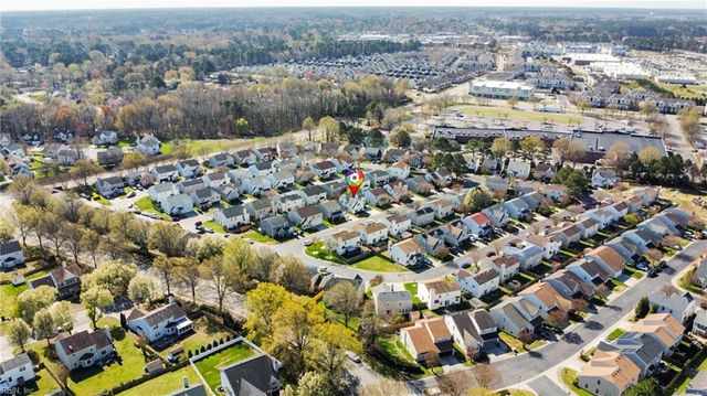 207 Rockwood PL, Suffolk, VA 23435