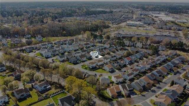 207 Rockwood PL, Suffolk, VA 23435