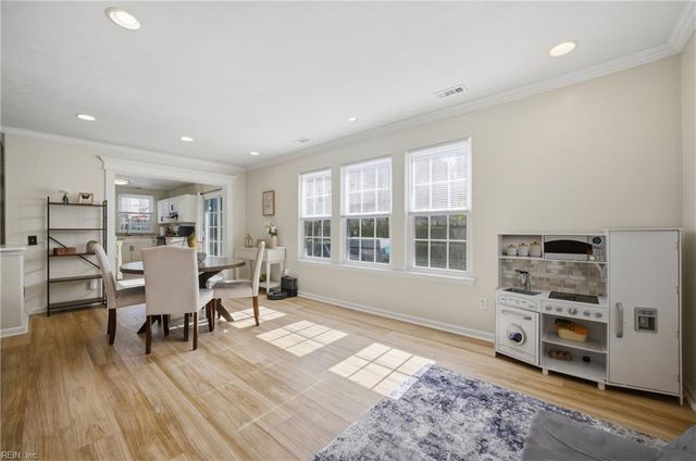 207 Rockwood PL, Suffolk, VA 23435