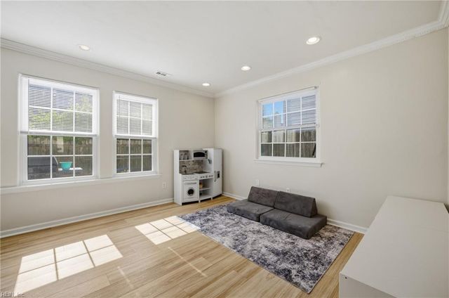 207 Rockwood PL, Suffolk, VA 23435