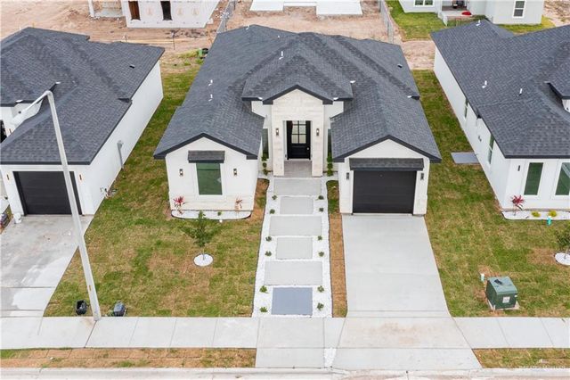 5712 N Playa Del Sol, Edinburg, TX 78542