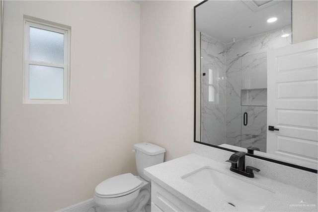 5712 N Playa Del Sol, Edinburg, TX 78542