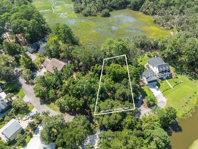 19 Sheridan Rd, Beaufort, SC 29907