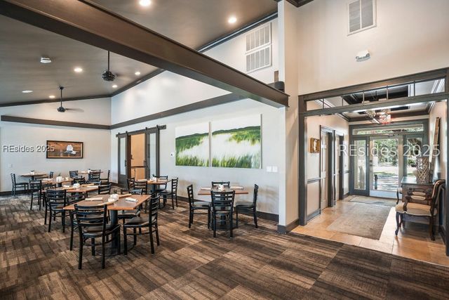 19 Sheridan Rd, Beaufort, SC 29907