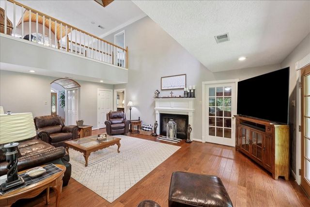 1000 Forsythia Drive, Kountze, TX 77625