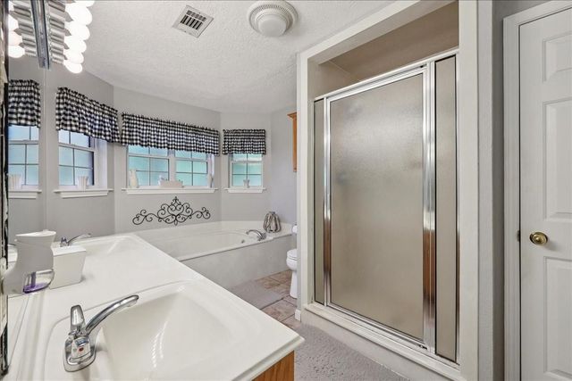 1000 Forsythia Drive, Kountze, TX 77625