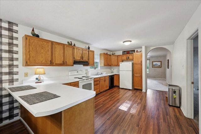 1000 Forsythia Drive, Kountze, TX 77625