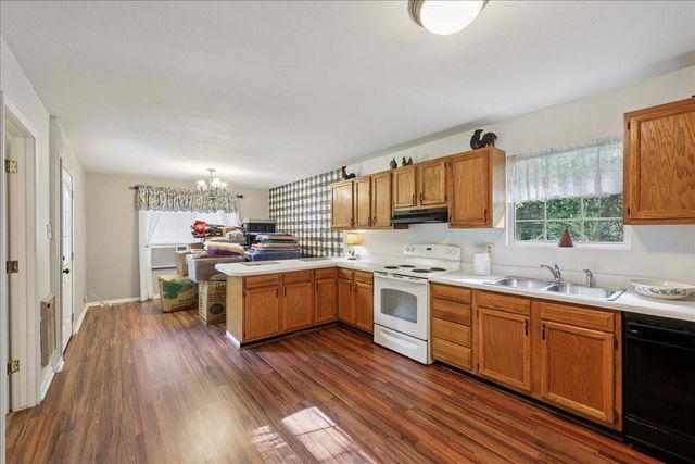 1000 Forsythia Drive, Kountze, TX 77625