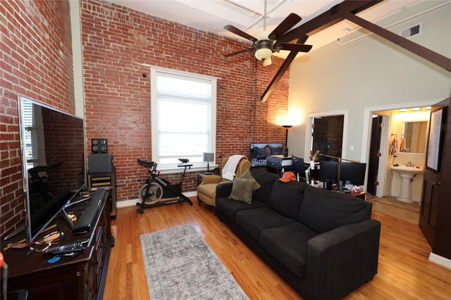 1927 Harborside Drive 300, Galveston, TX 77550