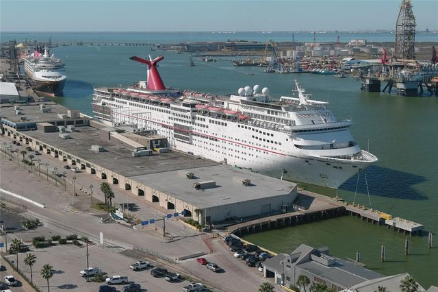 1927 Harborside Drive 300, Galveston, TX 77550