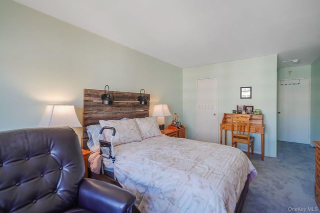 450 Shore Road 8G, Long Beach, NY 11561