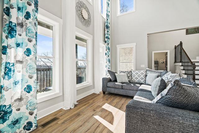 329 Happy Hollow Rd, Goodlettsville, TN 37072