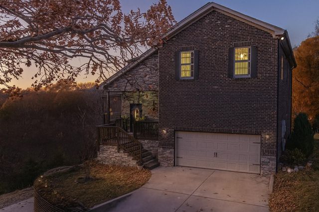 329 Happy Hollow Rd, Goodlettsville, TN 37072