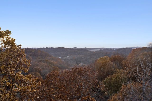 329 Happy Hollow Rd, Goodlettsville, TN 37072