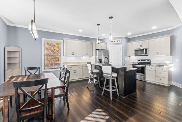 329 Happy Hollow Rd, Goodlettsville, TN 37072