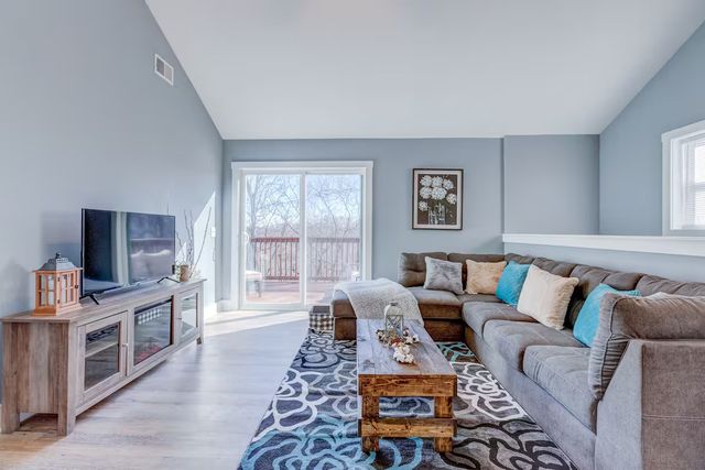 329 Happy Hollow Rd, Goodlettsville, TN 37072