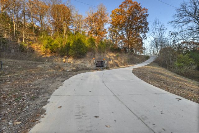 329 Happy Hollow Rd, Goodlettsville, TN 37072