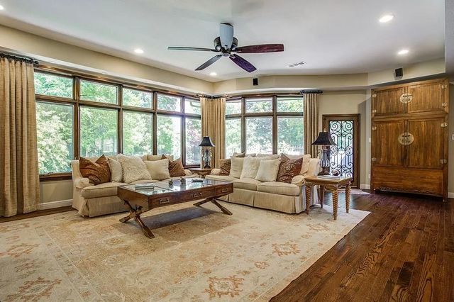 4825 Crooked Lane, Dallas, TX 75229