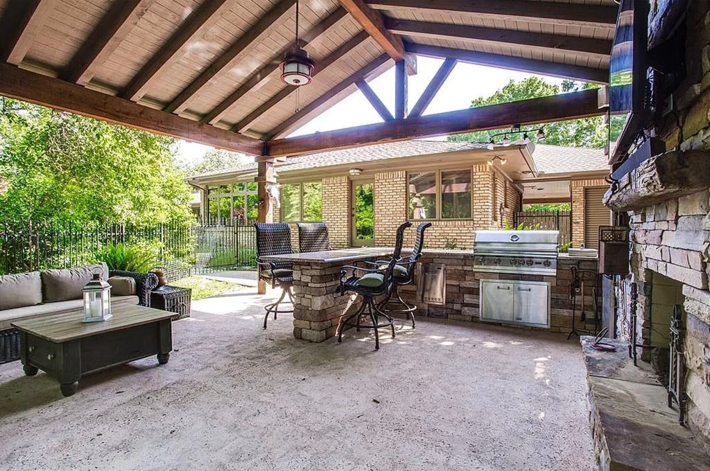 4825 Crooked Lane, Dallas, TX 75229