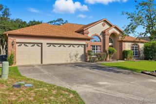 63 N Youngtree Point, Lecanto, FL 34461