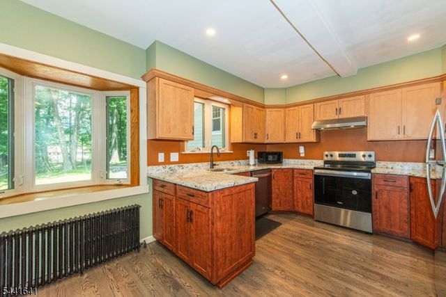 169 Shongum Rd, Denville Twp., NJ 07834