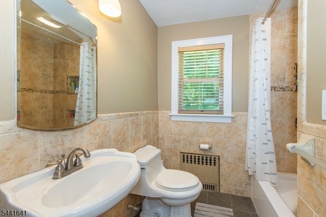 169 Shongum Rd, Denville Twp., NJ 07834