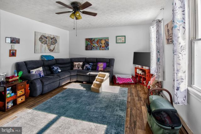 402 DONNA DR L-0064, Jonestown, PA 17038