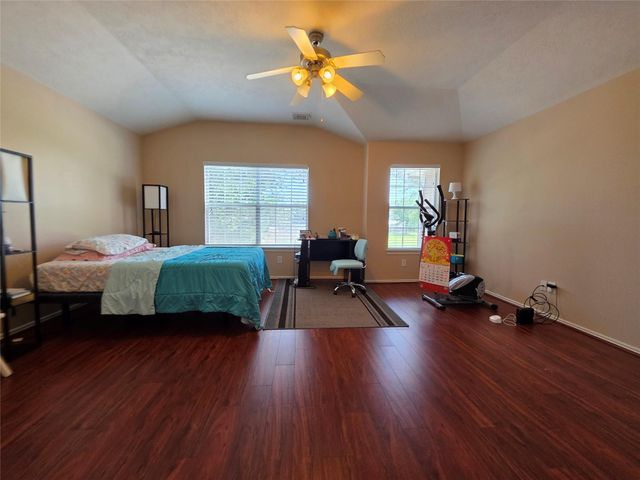 3409 Victorian Manor Lane, Houston, TX 77047