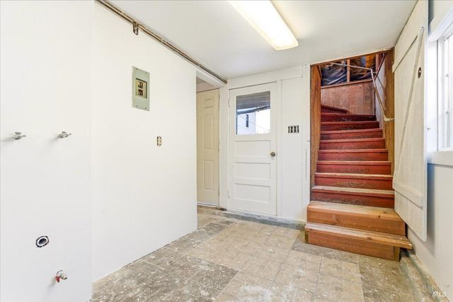 852 Western Ave, Petaluma, CA 94952