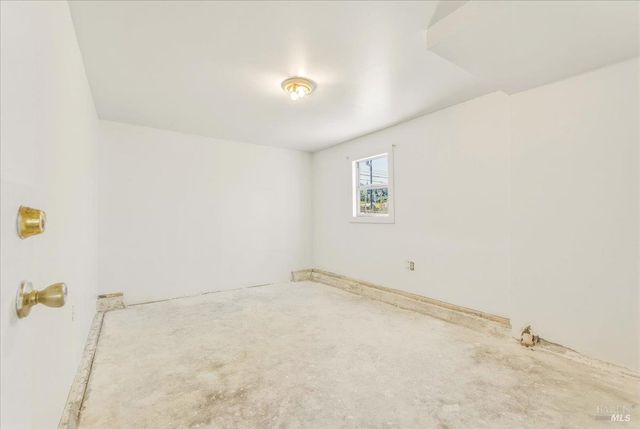 852 Western Ave, Petaluma, CA 94952