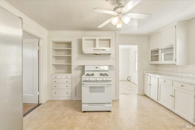 852 Western Ave, Petaluma, CA 94952