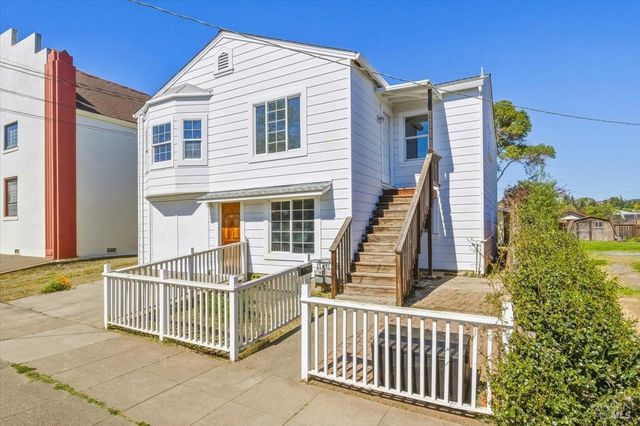 852 Western Ave, Petaluma, CA 94952