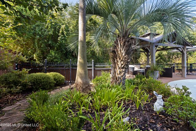 7820 Rushing Oaks Drive, Biloxi, MS 39532