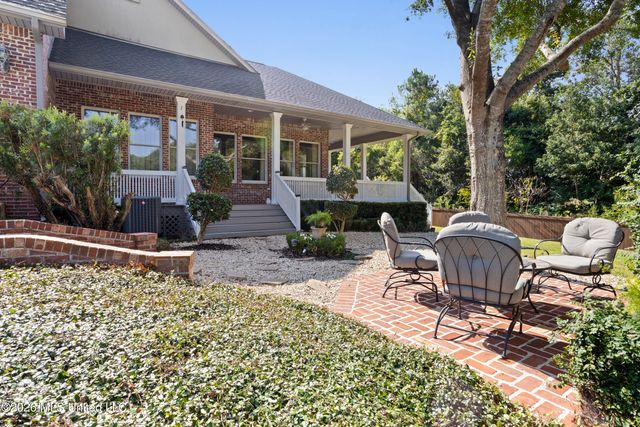 7820 Rushing Oaks Drive, Biloxi, MS 39532